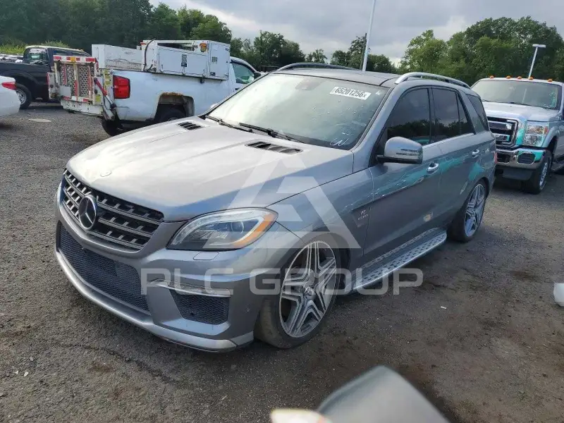 2014 Mercedes Benz ML-Class фото
