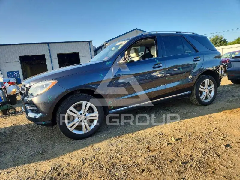 2014 Mercedes Benz ML-Class фото