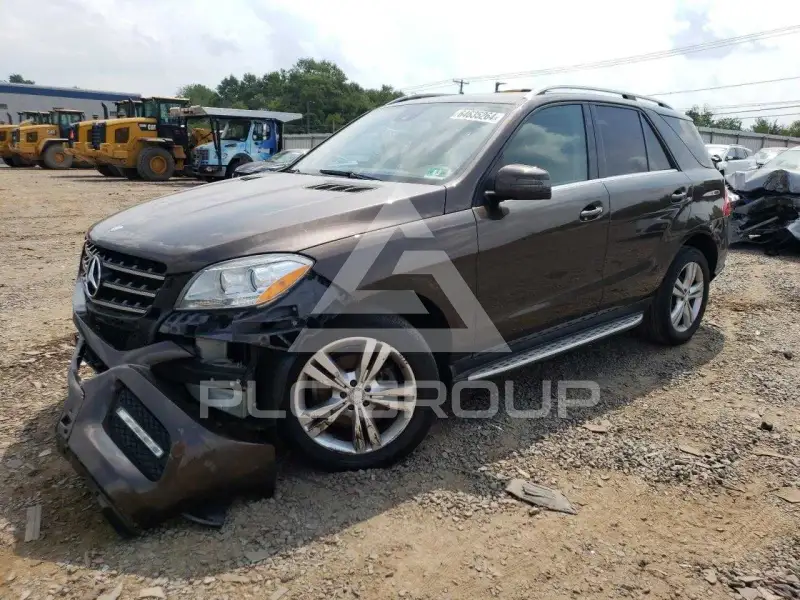 2014 Mercedes Benz ML-Class фото