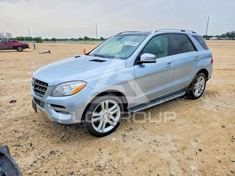 2014 Mercedes Benz ML-Class photo