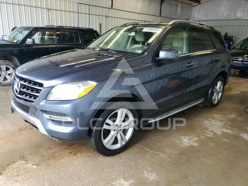 2014 Mercedes Benz ML-Class photo