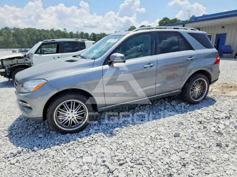 2014 Mercedes Benz ML-Class фото