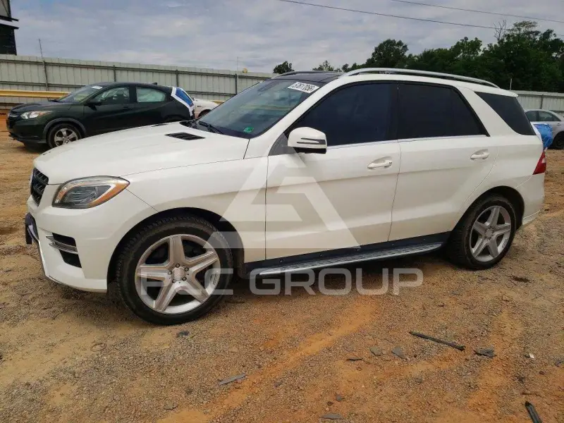 2014 Mercedes Benz ML-Class photo