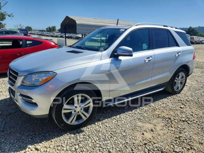 2014 Mercedes Benz ML-Class фото