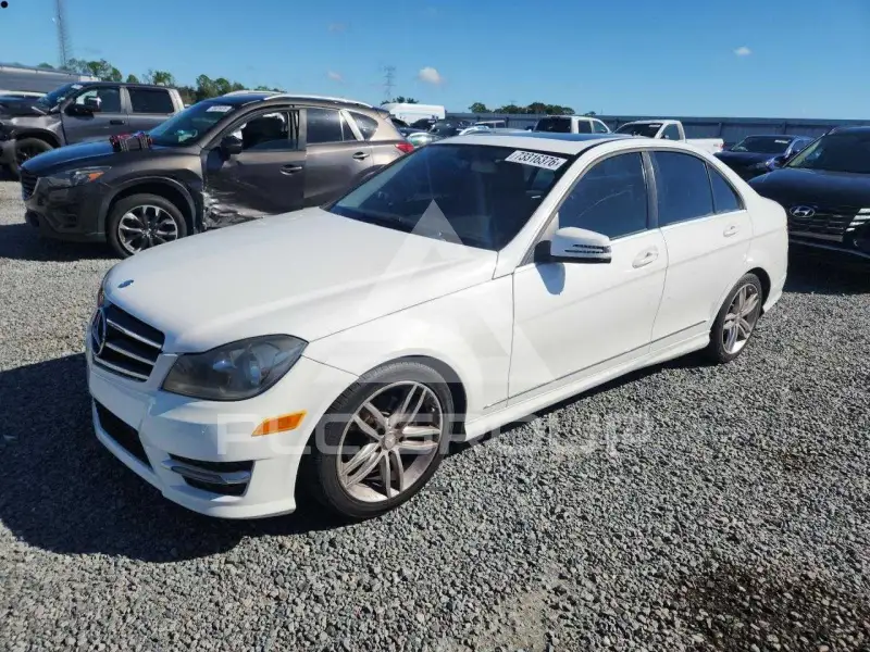 2014 Mercedes Benz C-Class фото