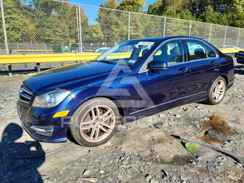 2014 Mercedes Benz C-Class фото