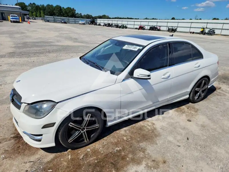 2014 Mercedes Benz C-Class фото