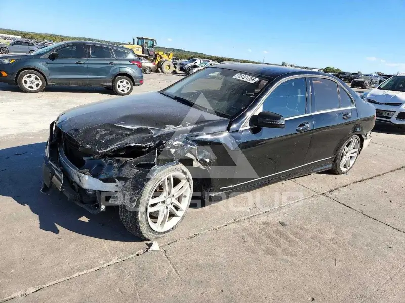 2014 Mercedes Benz C-Class фото