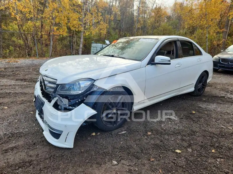 2014 Mercedes Benz C-Class photo