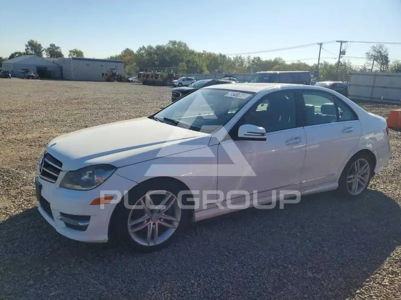 2014 Mercedes Benz C-Class фото