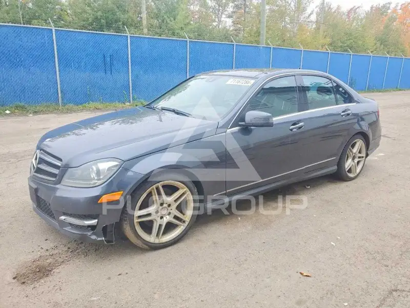 2014 Mercedes Benz C-Class photo