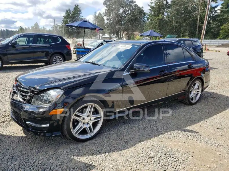 2014 Mercedes Benz C-Class photo