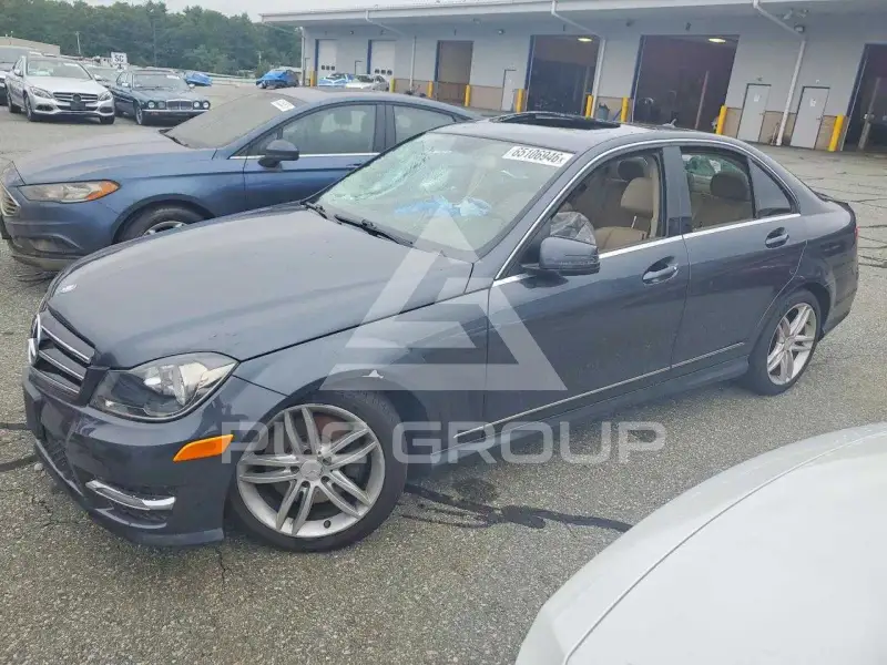 2014 Mercedes Benz C-Class фото