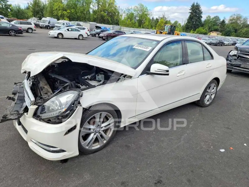2014 Mercedes Benz C-Class photo
