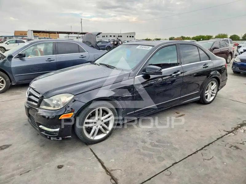 2014 Mercedes Benz C-Class фото