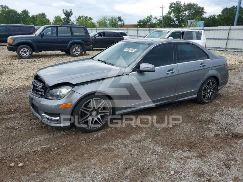 2014 Mercedes Benz C-Class фото