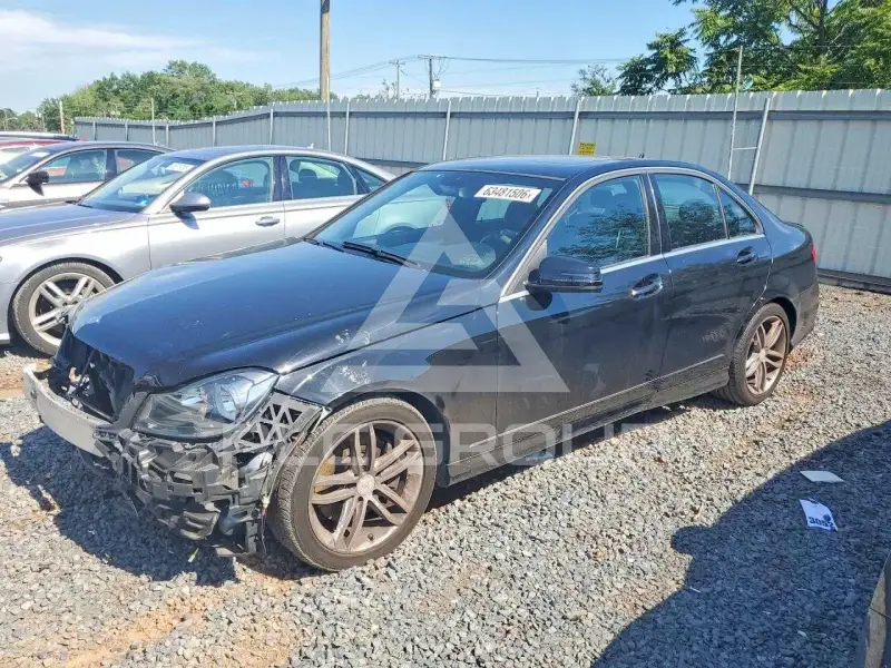 2014 Mercedes Benz C-Class фото
