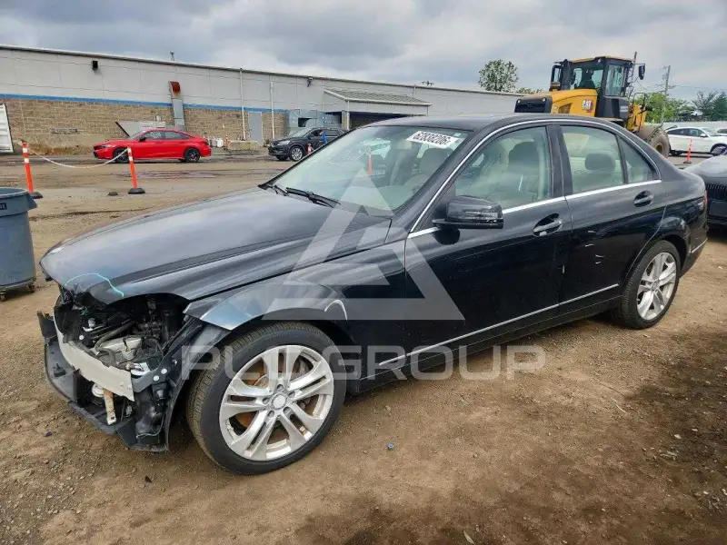 2014 Mercedes Benz C-Class photo