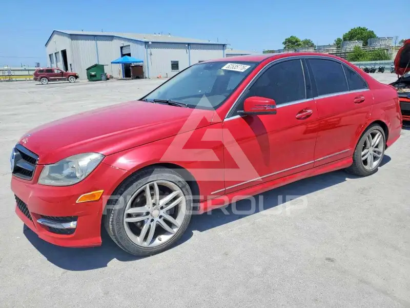 2014 Mercedes Benz C-Class фото
