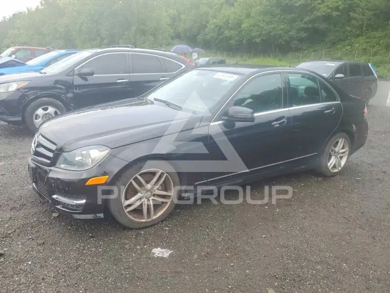 2014 Mercedes Benz C-Class фото
