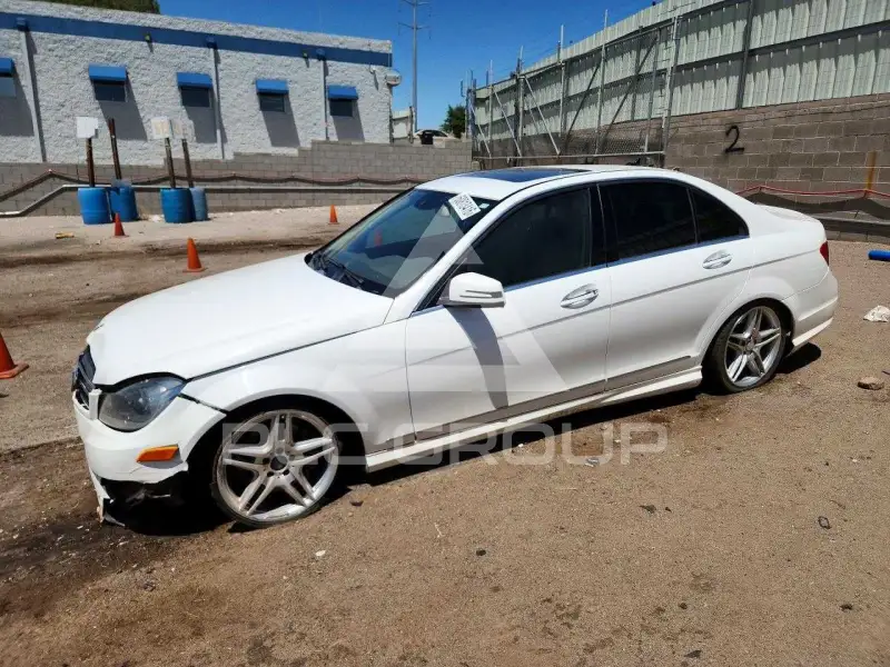 2014 Mercedes Benz C-Class фото