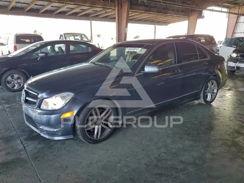 2014 Mercedes Benz C-Class фото