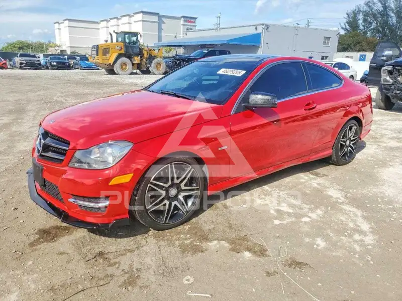 2014 Mercedes Benz C-Class фото