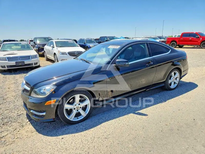 2014 Mercedes Benz C-Class фото