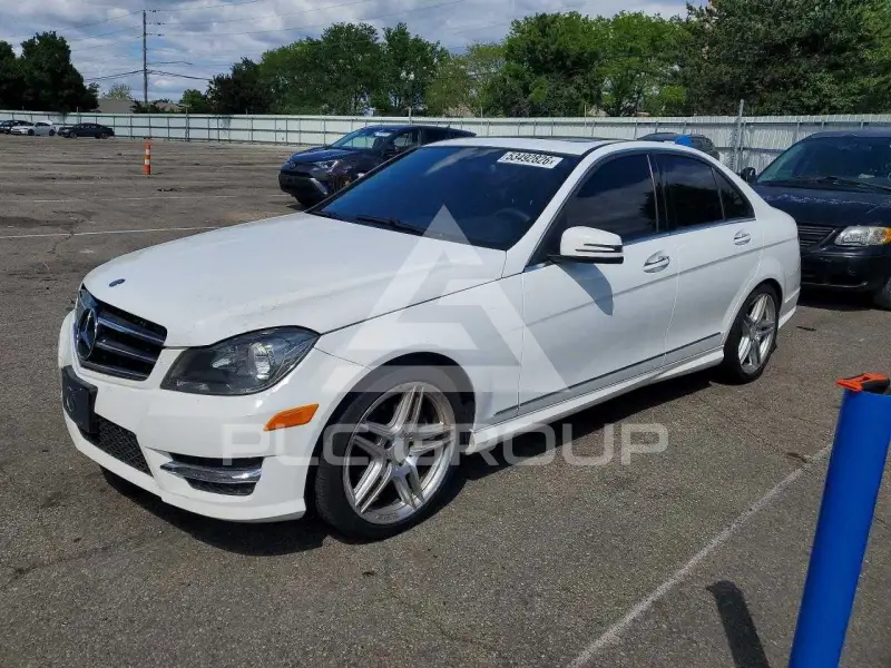 2014 Mercedes Benz C-Class фото