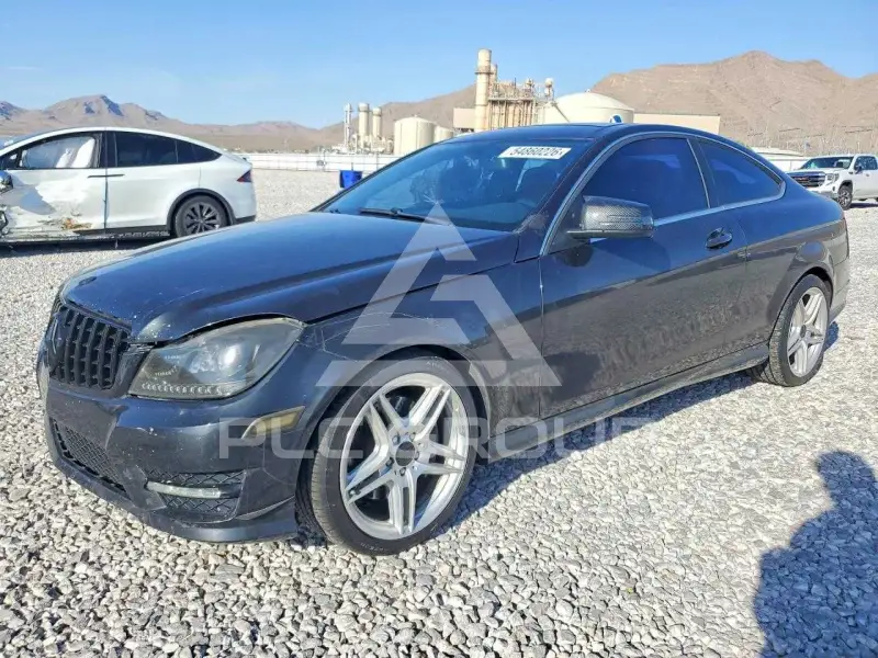 2014 Mercedes Benz C-Class фото