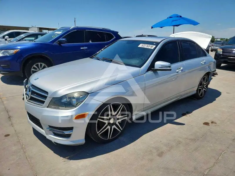 2014 Mercedes Benz C-Class фото