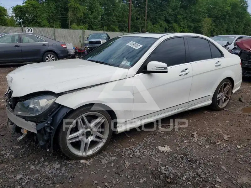 2014 Mercedes Benz C-Class фото