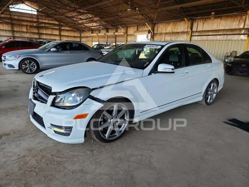2014 Mercedes Benz C-Class фото