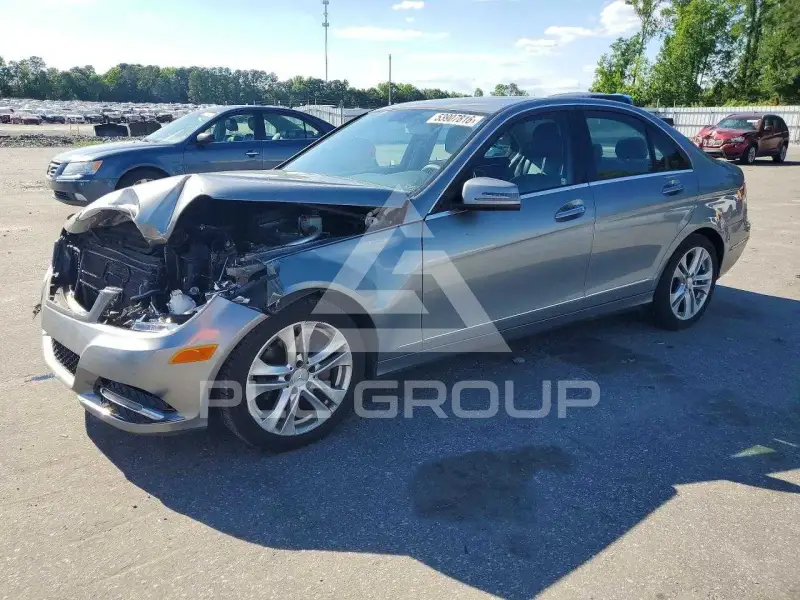 2014 Mercedes Benz C-Class фото