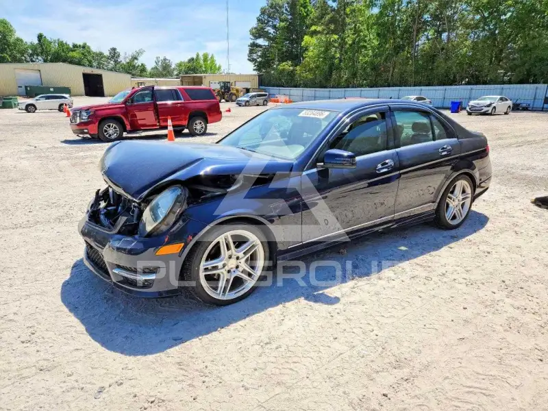 2014 Mercedes Benz C-Class фото