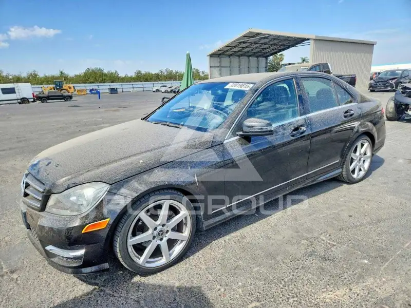 2014 Mercedes Benz C-Class фото