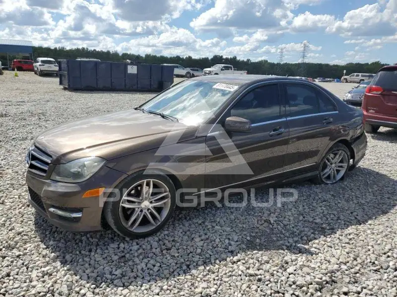 2014 Mercedes Benz C-Class photo