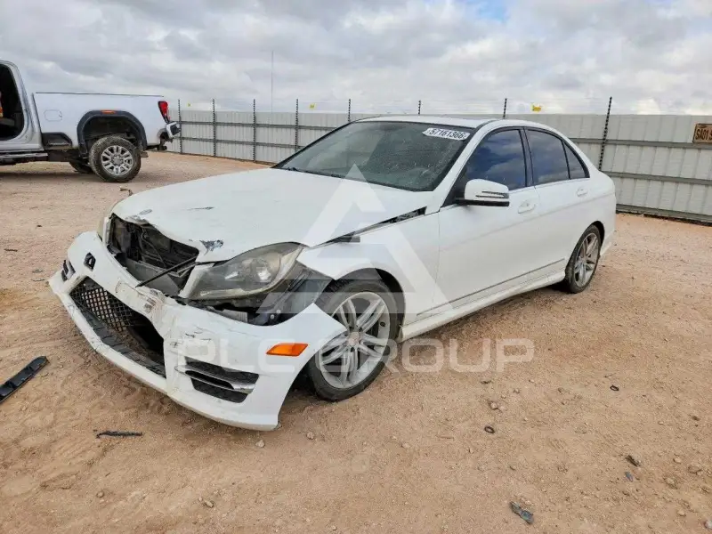 2014 Mercedes Benz C-Class фото
