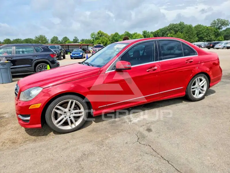 2014 Mercedes Benz C-Class photo