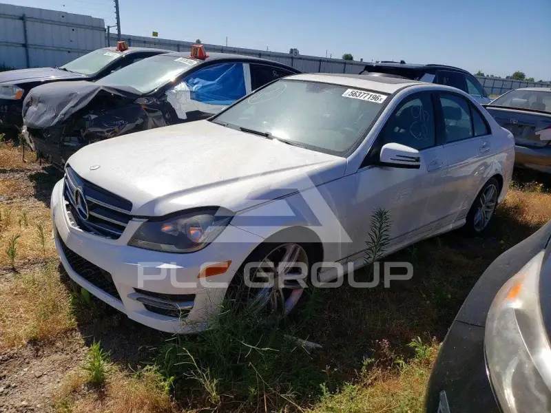 2014 Mercedes Benz C-Class photo