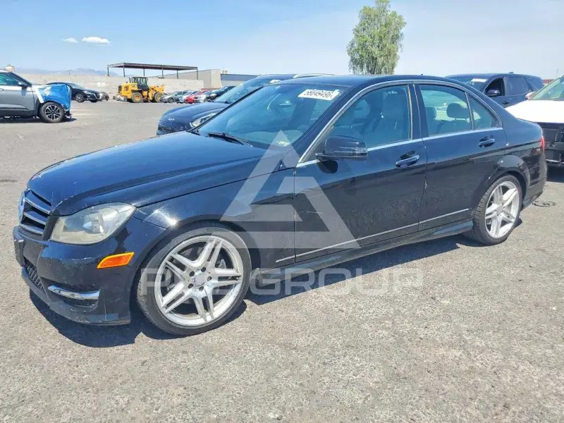 2014 Mercedes Benz C-Class фото