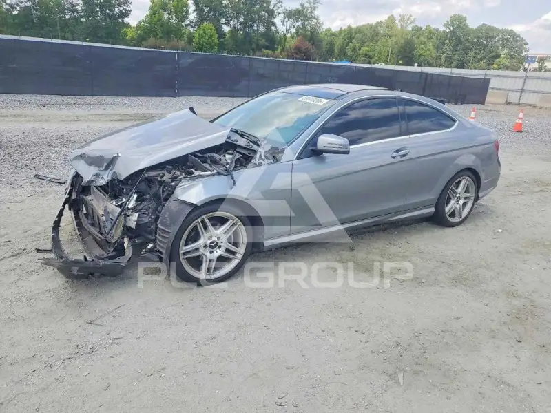 2014 Mercedes Benz C-Class фото