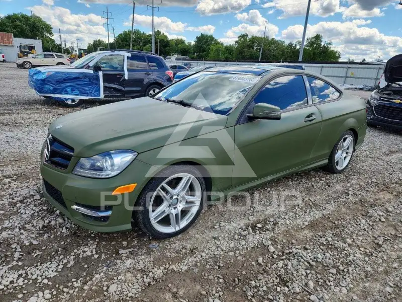 2014 Mercedes Benz C-Class photo