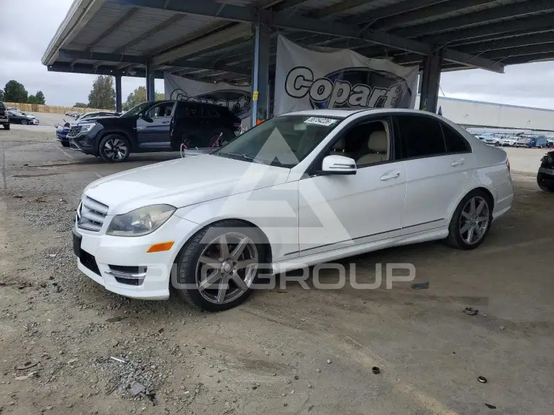 2014 Mercedes Benz C-Class фото