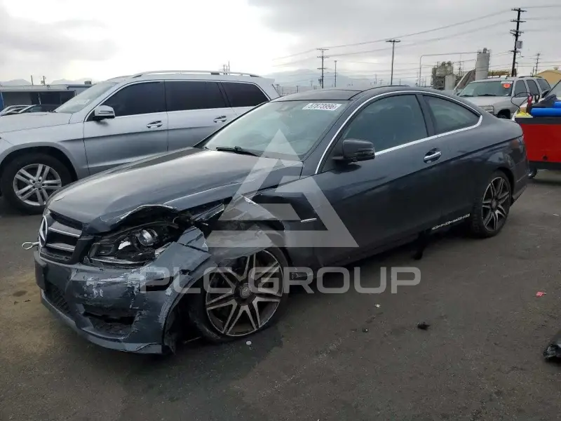 2014 Mercedes Benz C-Class фото