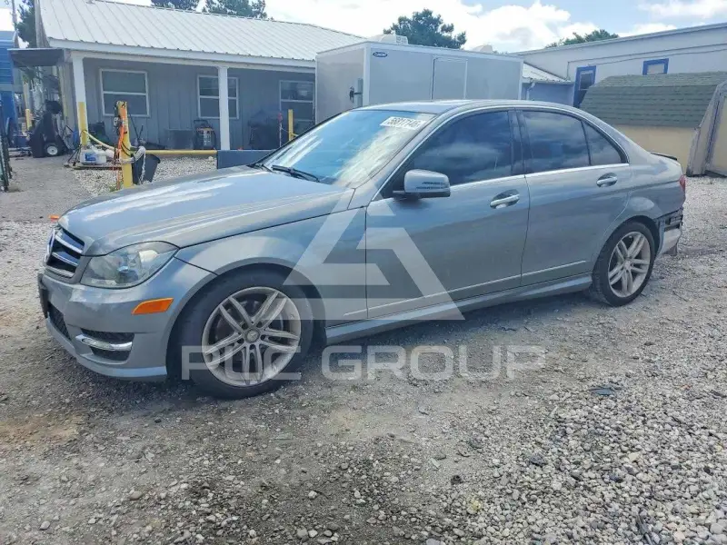2014 Mercedes Benz C-Class фото