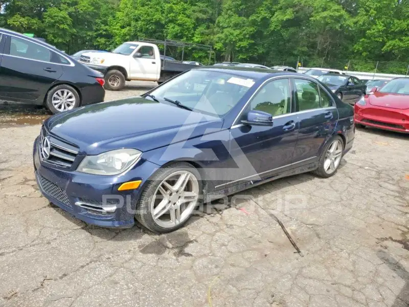 2014 Mercedes Benz C-Class фото