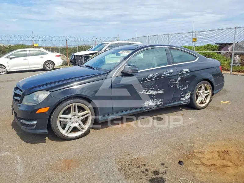 2014 Mercedes Benz C-Class фото
