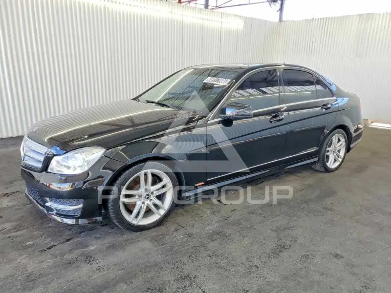 2014 Mercedes Benz C-Class фото