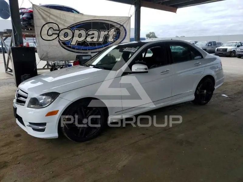 2014 Mercedes Benz C-Class фото